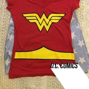 D.C. Comics Wonder Woman V Neck W/Cape